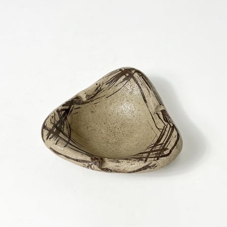 USED CERAMIC ASHTRAY