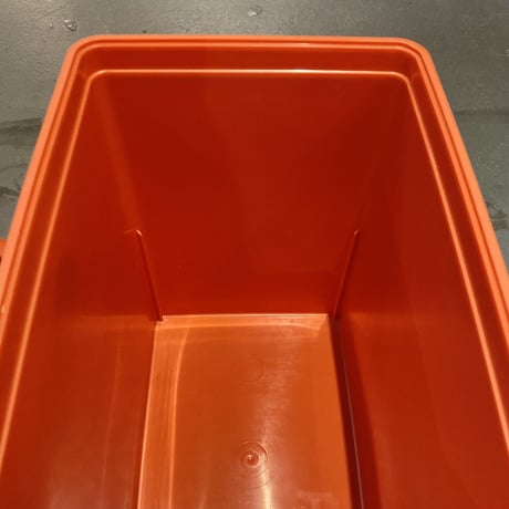 PLASTIC TRASH CAN