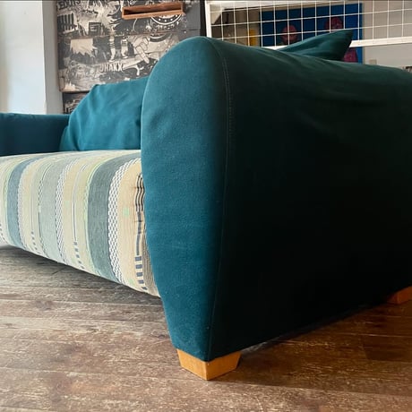 USED WOODEN LEG FABRIC 2P SOFA