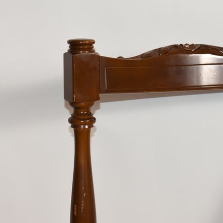 USED WOODEN CHAIR