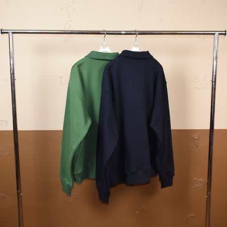 COMFORTABLE REASON "OP Neck Team Sweat"