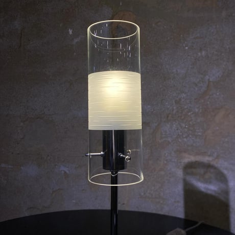 USED "DE MAJO / XILO T10" GLASS SHADE TABLE LAMP