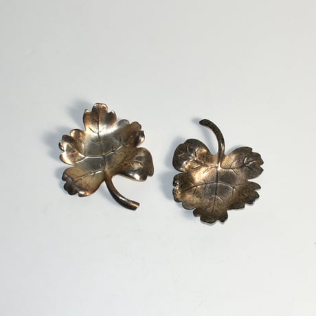 USED BRASS LEAF DESIGN PLATE