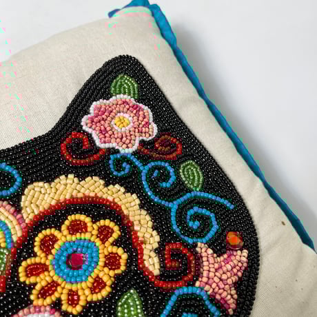 USED CAT MOTIF BEADS EMBROIDERY COTTON CUSHION
