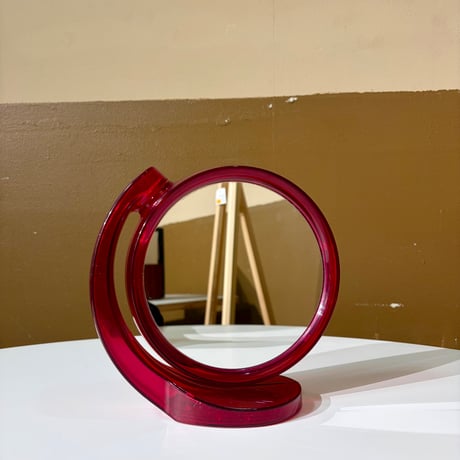 USED PLASTIC TABLE MIRROR
