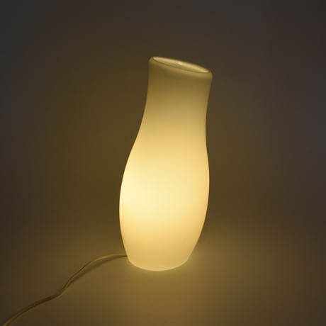 GALSS TABEL LAMP