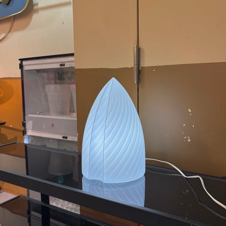 JAPAN USED  GLASS SHADE TABLE LAMP