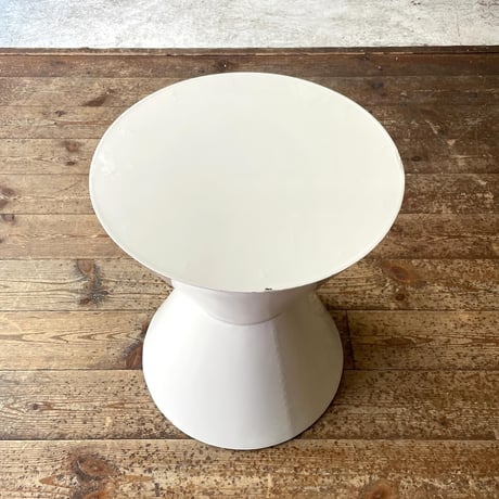 USED WOODEN SIDE TABLE