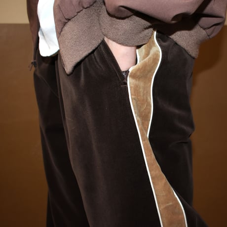 COMFORTABLE REASON "Velvet Trousers"
