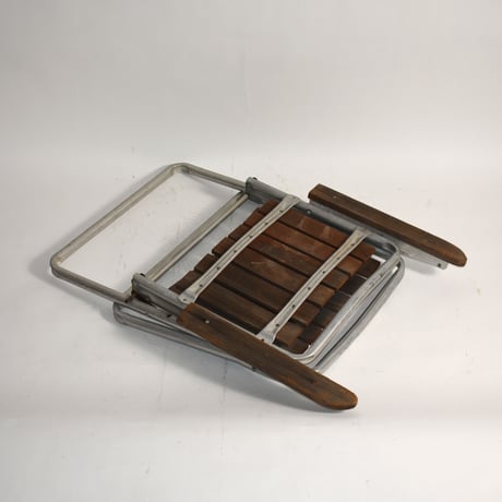 VINTAGE 50's ALUMINUM FLAME WOODEN BEACH CHAIR