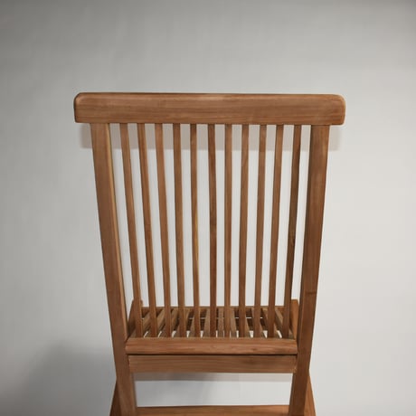 USED WOODEN FOLDING CHAIR