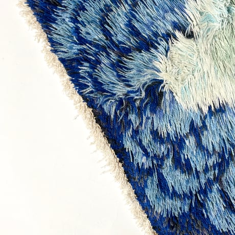 VINTAGE SHAGGY RUG