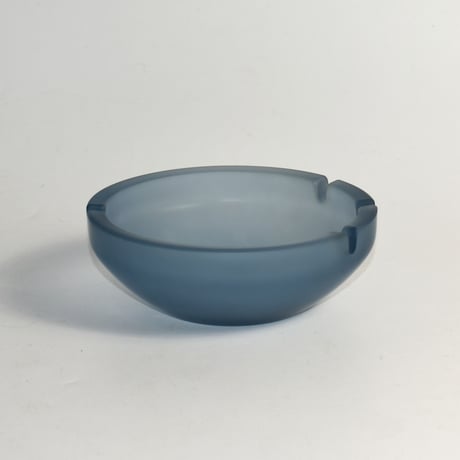 USED GLASS ASH TRAY