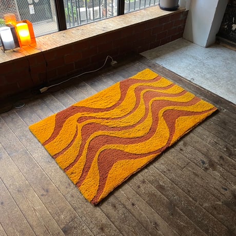 USED ACRYL SHAGGY RUG