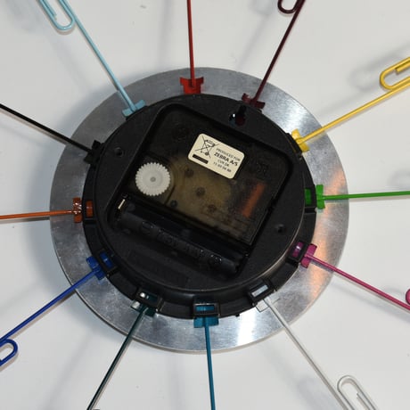 USED CLIP WALL CLOCK