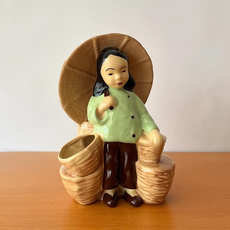 VINTAGE MID CENTURY ASIAN GIRL PLANTER