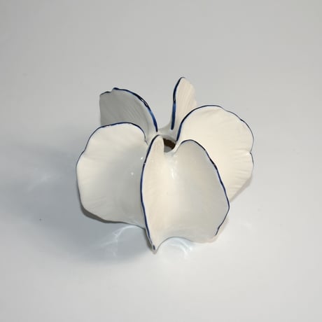 NEW CERAMIC DESIGN FLOWER VASE