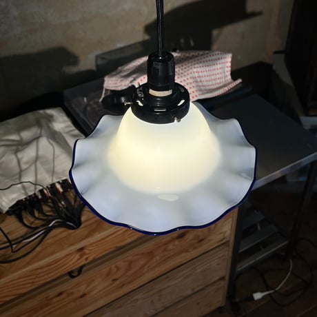 USED GLASS SHADE PENDANT LAMP