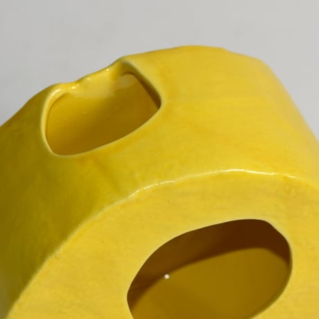 USED CERAMIC DESIGN FLOWER VASE