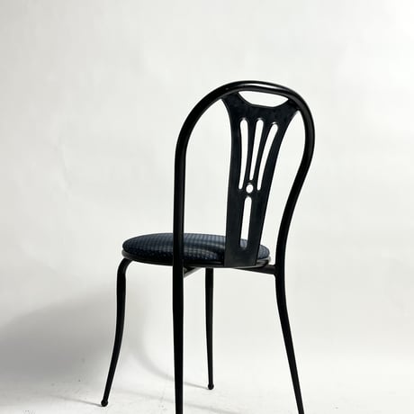 USED IRON LEG FABRIC CHAIR