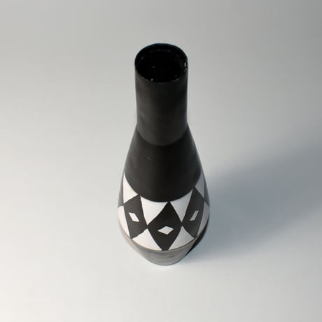 USED PLASTIC HAND PAINTED FLOWER VASE