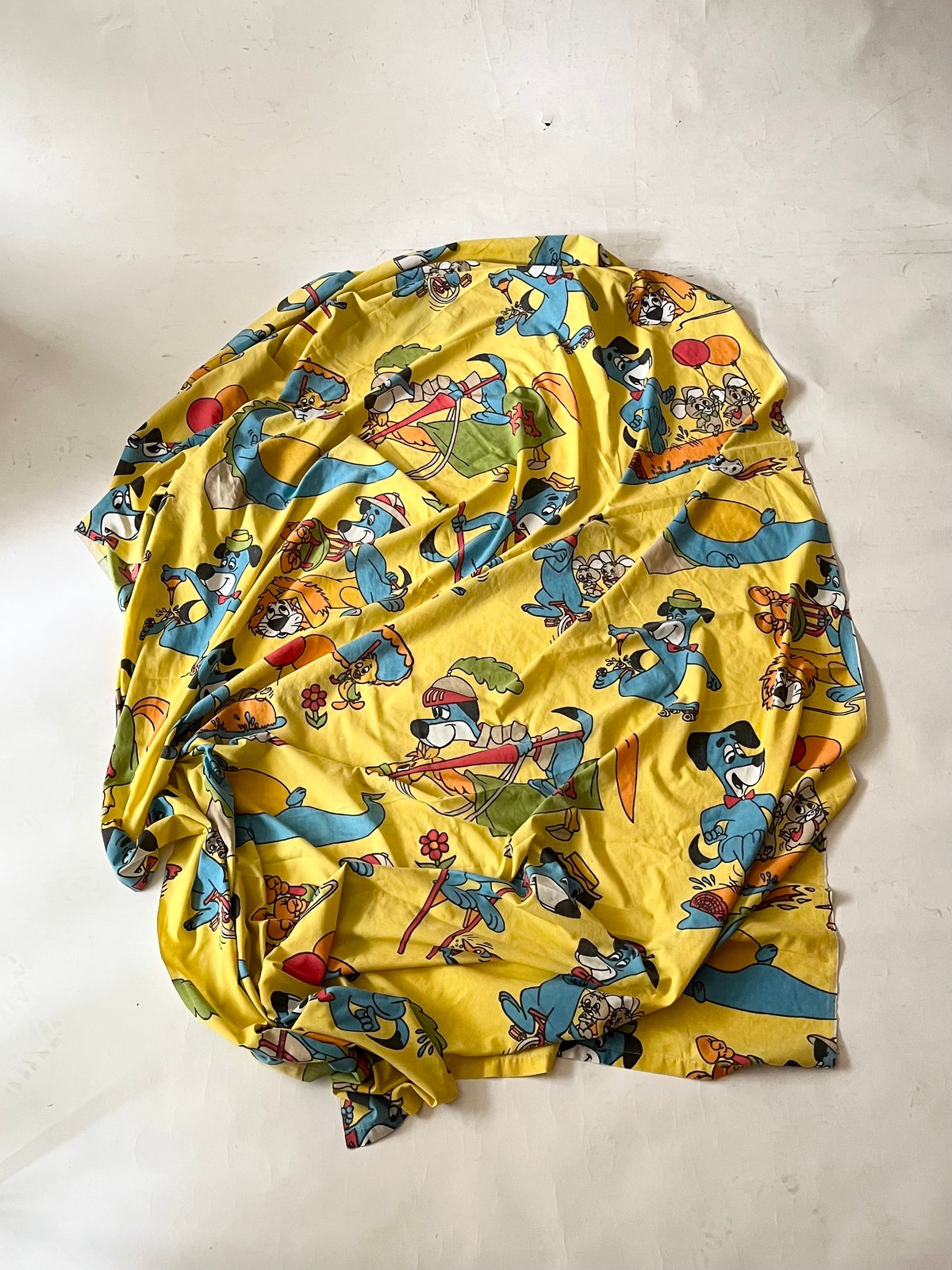 VINTAGE 70'S “HUCKLEBERRY HOUND” BED SHEET | Co