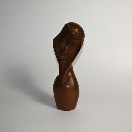 USED / MARIA HEAD BUST WOODEN STATUE