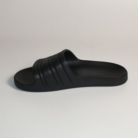 MADE IN THE USA SHOWER SANDAL