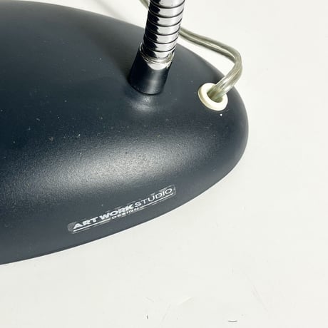JAPAN USED IRON TABLE LAMP