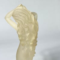 USED “THE BIRTH OF VENUS” CRYSTAL STATUE