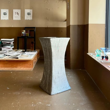 USED WIRE STAND