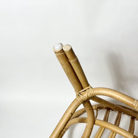 USED RATTAN ROUNGE CHAIR