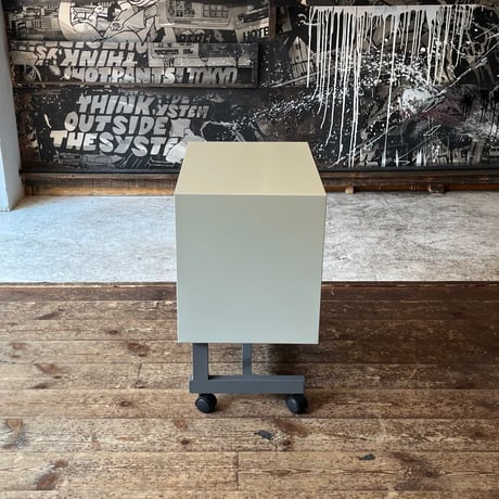 USED IRON LEG STEEL CARRY SHELF