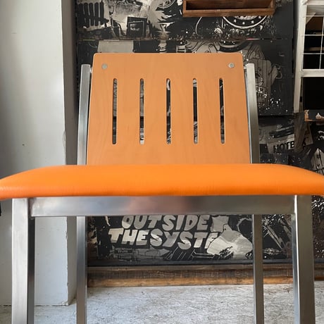 USED STEEL COUNTER CHAIR
