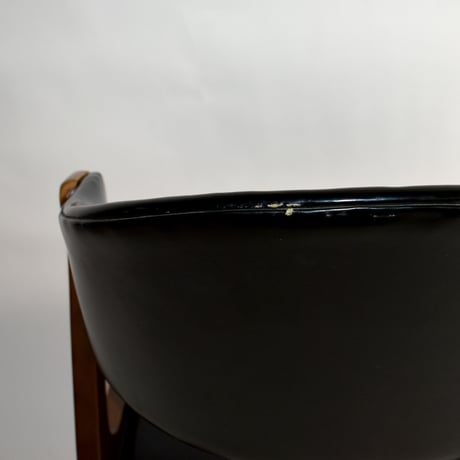 VINTAGE 60'S "KOTOBUKI" WOODEN LEG LEATHER SEAT