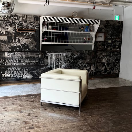 USED IRON FRAME VINYL LEATHER 1P SOFA