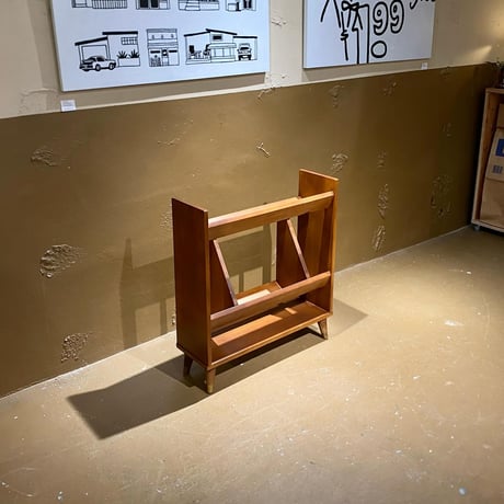VINTAGE 50-60S WOODEN MAGAZINE RACK