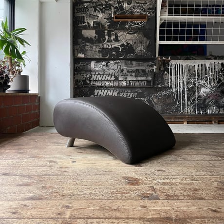 USED VINYL LEATHER METAL LEG OTTOMAN