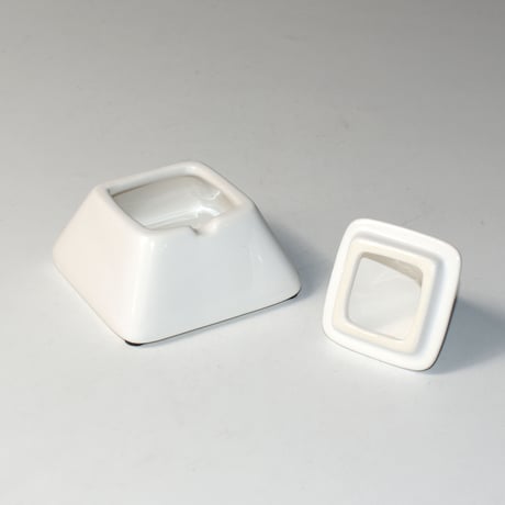 USED CERAMIC ASHTRAY