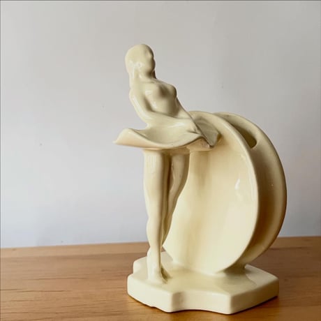 VINTAGE “ROYAL HAEGER” BALLERINA LADY FLOWER VASE