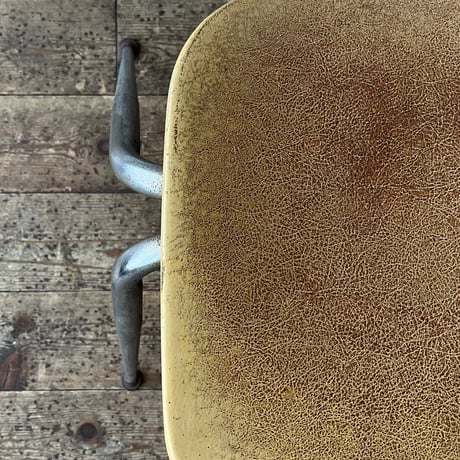 VINTAGE STEEL CHAIR