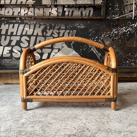 USED BAMBOO & RATTAN MAGAZINE RACK