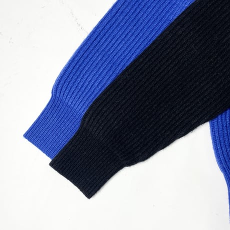 COMFORTABLE REASON “Audience Knit”