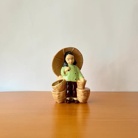 VINTAGE MID CENTURY ASIAN GIRL PLANTER