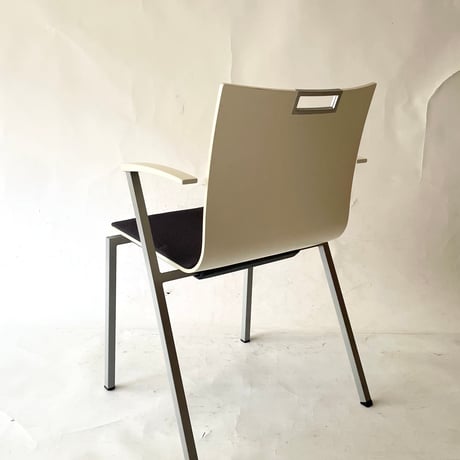 Used “OKAMURA” Stacking chair