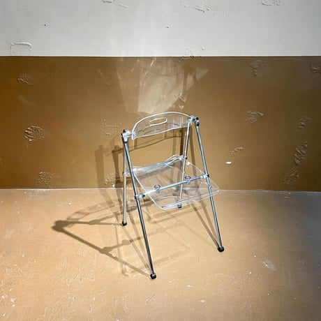 USED "ARBOL" ALUMINUM FLAME ACRYLIC FOLDING CHAIR