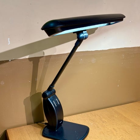 JAPAN USED "TWINBIRD” DESK LAMP