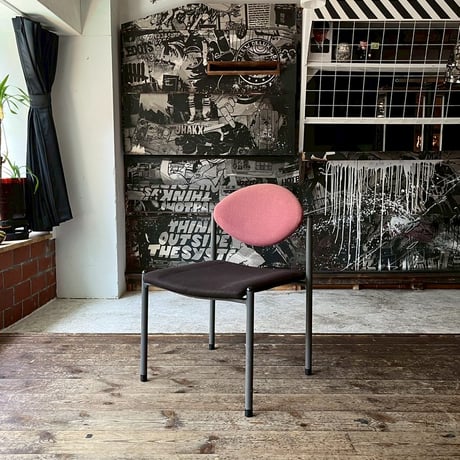 JAPAN USED “KOKUYO” STEEL LEG FABRIC STACKING CHAIR