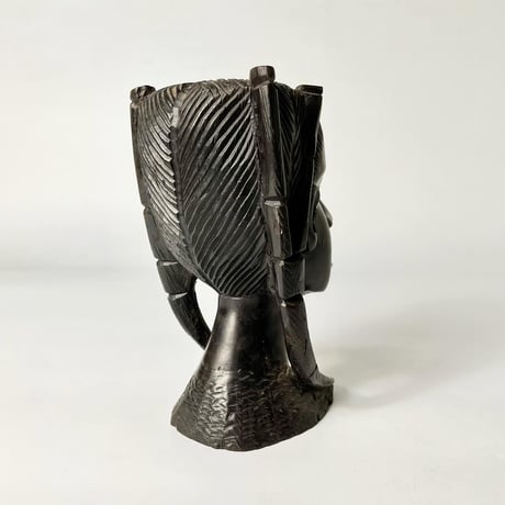 USED AFRICAN WOODEN SCULPTURE
