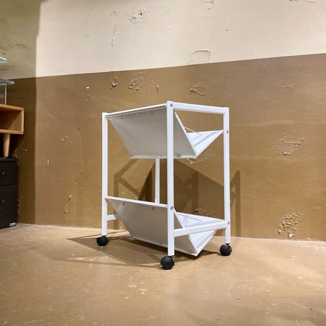 USED METAL CARRY RACK